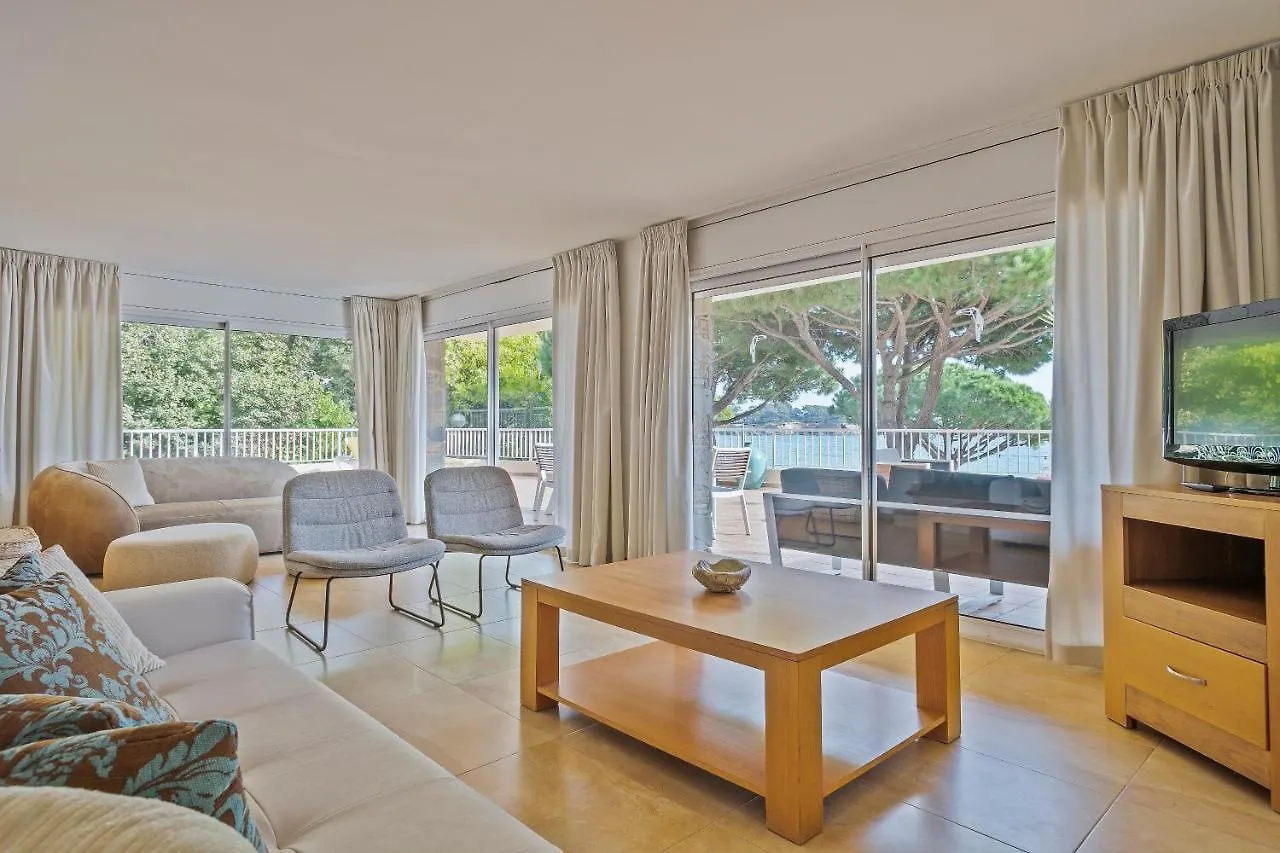 Apartment Apartamentos Barcarola Sant Feliu de Guixols
